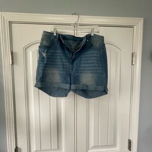 SHEIN Classic Blue Jean Shorts